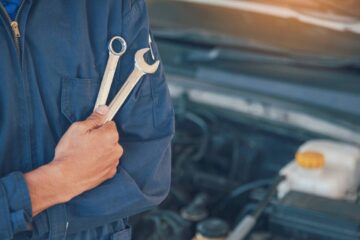 Emergency Roadside Assistance: How a Mobile Car Mechanic Near Me Can Help